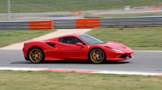 Pack Vip Conduzir um Ferrari F8 em circuito - 5 voltas