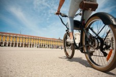 Tour Gastronómico Guiado de Bicicleta Elétrica em Lisboa