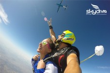 Salto Skydive 12000 pés