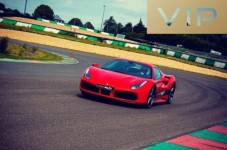 Pack VIP Conduzir  um Ferrari 488 em circuito - 5 voltas