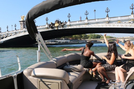 Bateau priv&eacute; pour 2 &agrave; 6 personnes