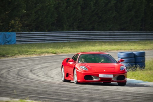 Ferrari F430 no circuito de Braga