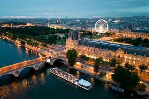 Jantar Cruzeiro VIP em Paris com Musica & champanhe p/2