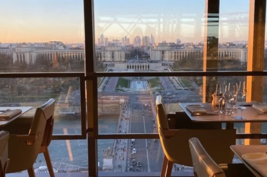 Almoço na Torre Eiffel para 2 – Menu Madame – Paris