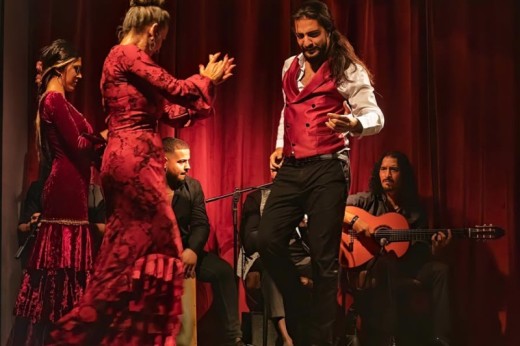 Grande Buffet de Degusta&ccedil;&atilde;o e Espet&aacute;culo de Flamenco