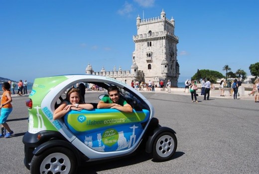 Tour Os Descobrimentos com Twizy em Lisboa (3 horas)