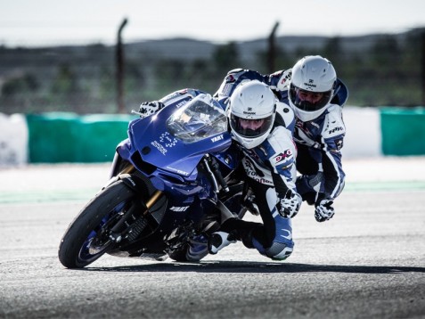 Hot Laps em Mota Yamaha R1