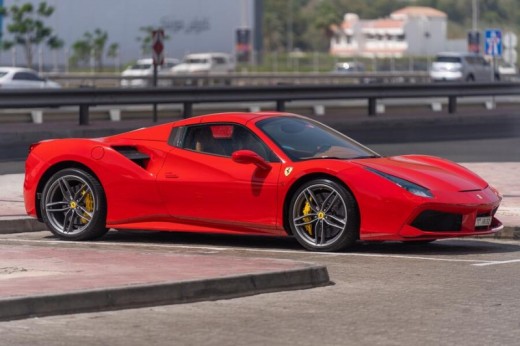 Conduzir um Ferrari 296 | 4 Voltas em Circuito de Espanha