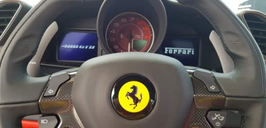 Conduzir um Ferrari F8 | 3 Voltas