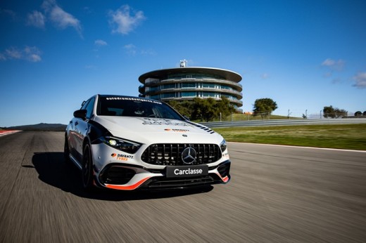 Conduzir um AMG A45 no Autódromo Internacional do Algarve