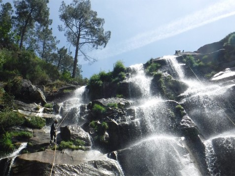 Canyoning no Rio Teixeira