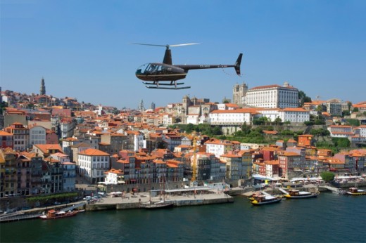 Passeio de Helicóptero no Porto para até 3 pessoas