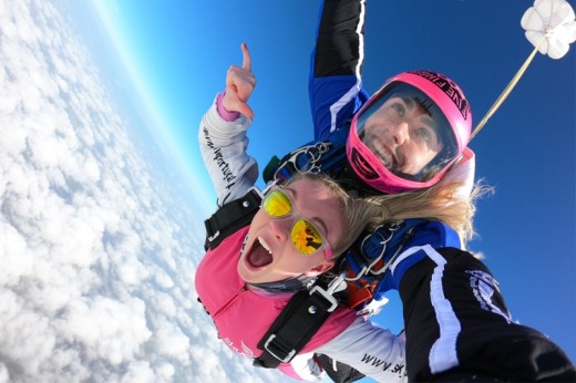 Salto de Skydive 15000 pés