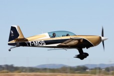 Aula de Voo Acrobático - Avião EXTRA 330 LT