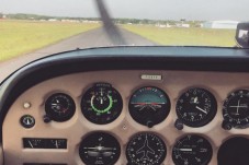 Voo de Iniciação à Pilotagem (20min) em Paris