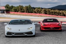 Conduz um Ferrari 488 + Lamborghini Huracán EVO em circuito