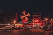 Show Cabaret no Moulin Rouge Paris