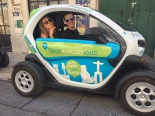 Tour da Mourisca com Twizy GPS Guia em Lisboa (90 minutos)