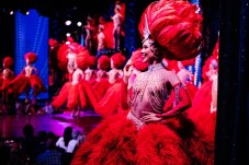 Show Cabaret com Jantar no Moulin Rouge Paris