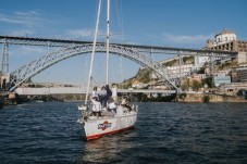 Passeio de veleiro no Rio Douro