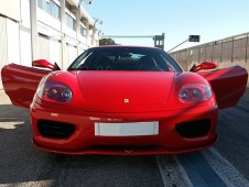 Conduzir um Ferrari 360 Modena F1 no Autódromo de Braga
