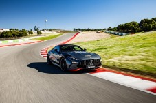 Conduzir um Mercedes AMG GT 63 1 volta + 1 volta em co-piloto