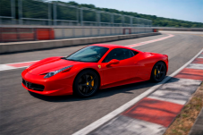 Conduzir um Ferrari 458 Itália no Circuito de Braga
