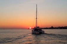 Despedida de solteiro em barco Catamaran em Lisboa