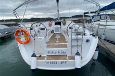 Veleiro Aloha Blue no Rio Tejo
