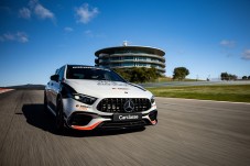 Conduzir um AMG A45 no Autódromo Internacional do Algarve