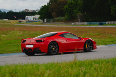 Ferrari 458 Italia no circuito de Braga