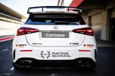 Conduzir um AMG A45 no Autódromo Internacional do Algarve