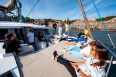 Festa de Despedida de Solteiro em Catamaran no rio Douro