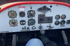 Batismo de voo com avião ultraleve de asa baixa EUROSTAR