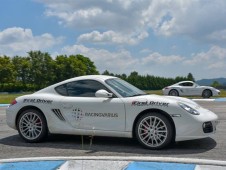Conduzir um Porsche Cayman S no Autódromo do Estoril - 2 Voltas