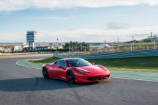 Ferrari 458 Italia em circuito