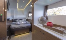 Catamaran Fountaine Pajot 37 no Rio Douro