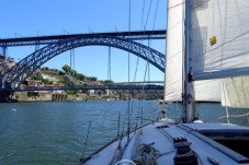 Passeio de veleiro no Rio Douro