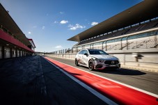 Conduzir um AMG A45 no Autódromo Internacional do Algarve