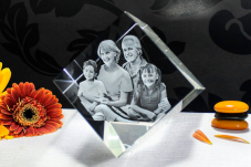 Exemplos de Prendas Originais e Personalizadas em Cristal 3D