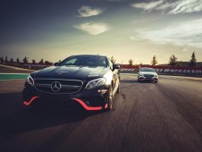 Conduzir um Mercedes A45s AMG - Top Experience 10 voltas