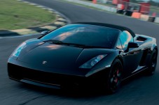 Conduz um Lamborghini Gallardo em circuito