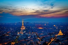 Escapada em Paris com jantar na Torre Eiffel p/2