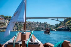 Bilhete para Tour de Tuk Tuk + Tour na Adega do vinho Porto + Cruzeiro no Douro