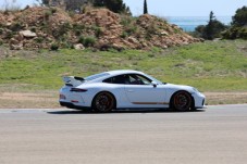Conduz um Porsche 992 em circuito