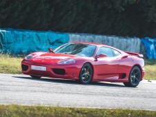 Conduzir um Ferrari 360 Modena F1 no Autódromo de Braga