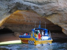 Grutas e Golfinhos em Jet Boat