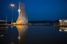 Noite Romântica a Bordo de Veleiro no rio Tejo com Jantar, Gin Sunset Tour e PA