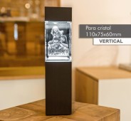 Prenda personalizada com fotografia em cubo de cristal iluminado