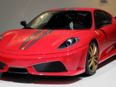 Giro in pista su una Ferrari 430 & soggiorno 2 notti